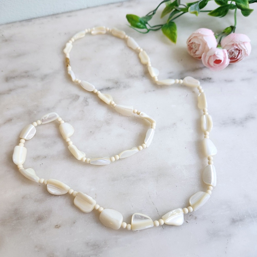 Vintage Mother of Pearl Shell Bead Necklace Cream Iridescent Flapper Matte Glass